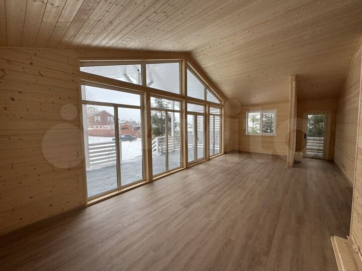 Дом 103 м² на участке 9 сот.