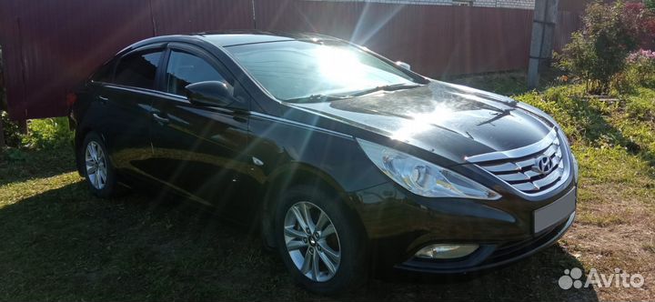Hyundai Sonata, 2011