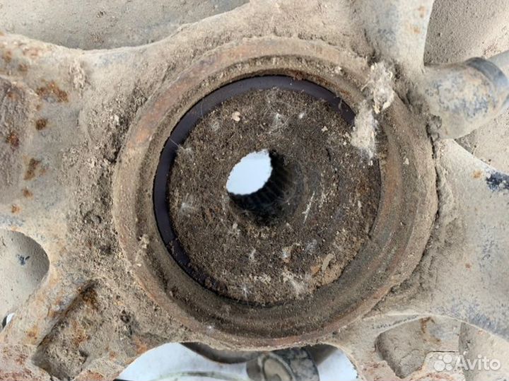 Кулак поворотный передний левый Honda Civic 5D FK1