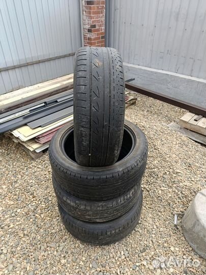 Bridgestone Luft RV 225/50 R18 95V