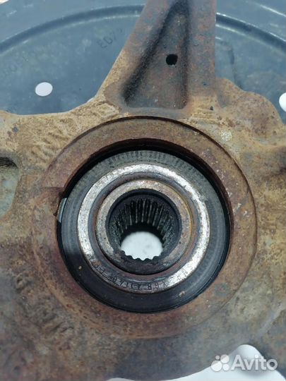 Кулак поворотный передний левый для Renault Logan