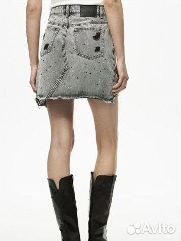 Юбка джинсовая мини с разрывами серого цвета 2mood
