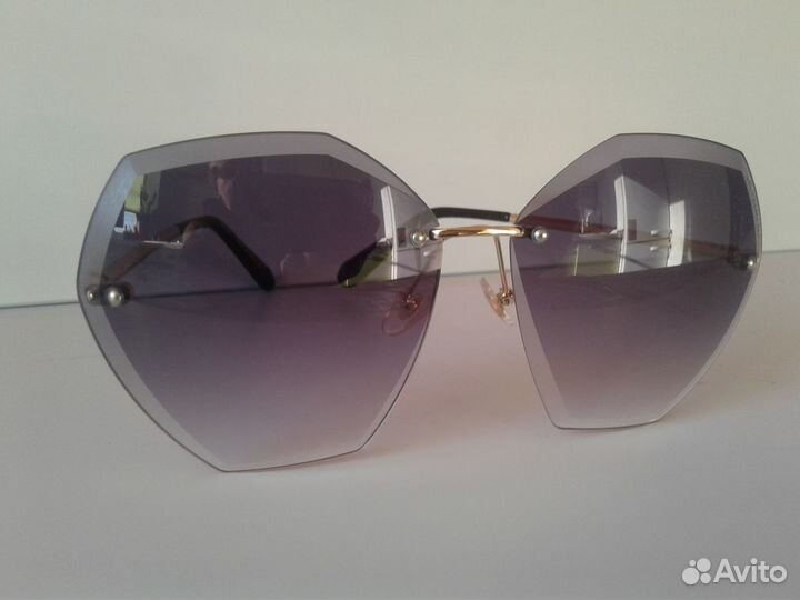 Солнцезащитные очки новые