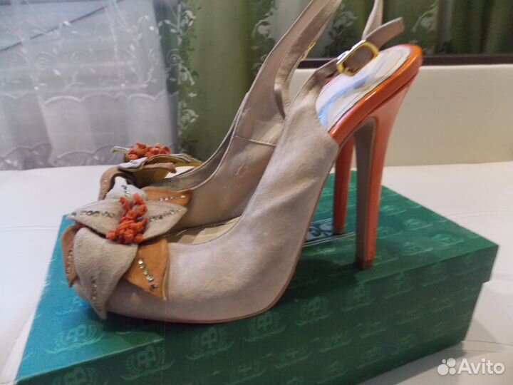 Шикарные босоножки deenoor оригинал 36-37