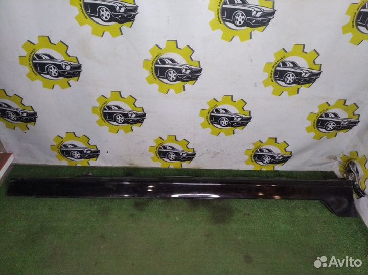 Накладка на порог наружная правая Honda Akkord