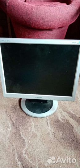 Монитор Samsung 19