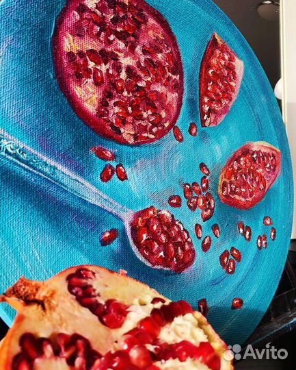 Картина маслом круглая натюрморт «Гранаты»