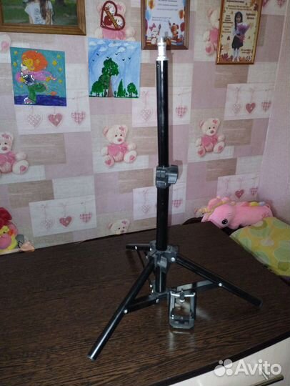 Штатив для видео камеры,и телефона
