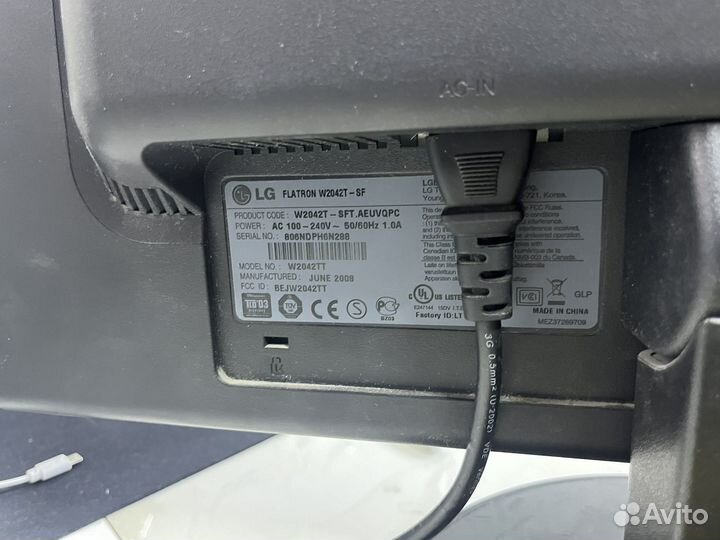 Монитор LG Flatron W2042T