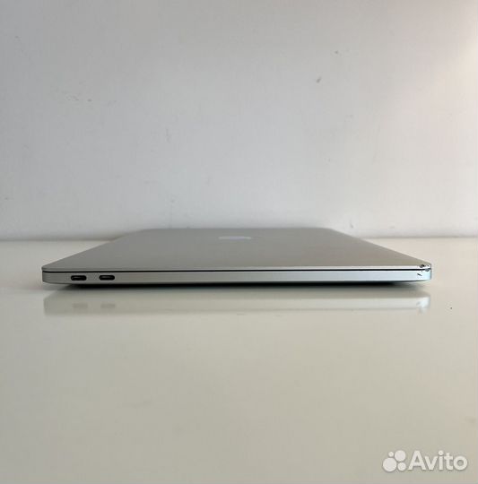 MacBook Pro 13 (2017 i5/8/512)