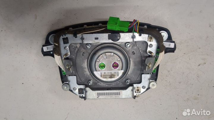 Подушка безопасности водителя Volvo XC70, 2001