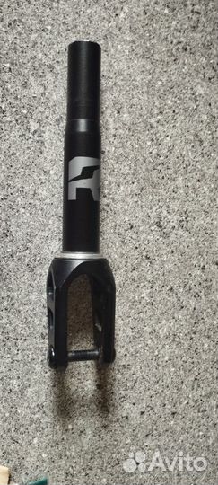 Вилка для трюкового самоката