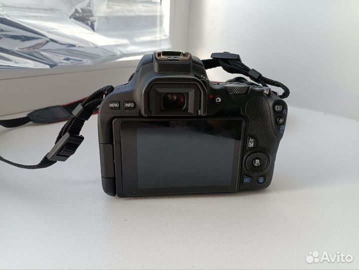 Canon eos 200d kit