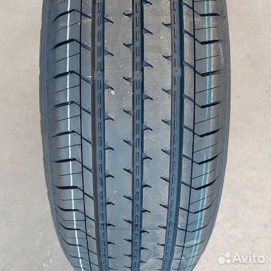 Triangle Connex Van TV701 215/70 R16C 108T