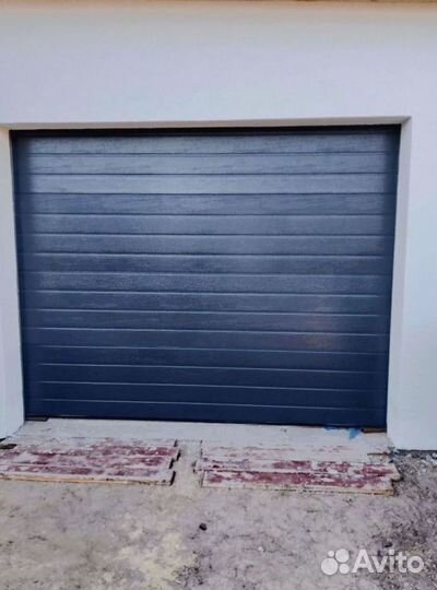 Гаражные секционные ворота с установкой