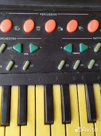 Синтезатор, Miles-3738, бу, в рабочем состоянии