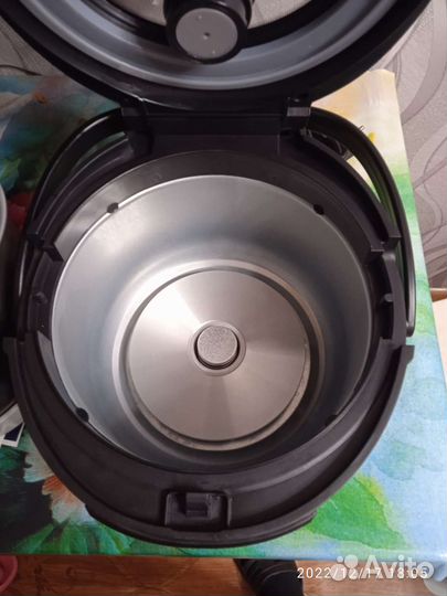 Мультиварка polaris новая