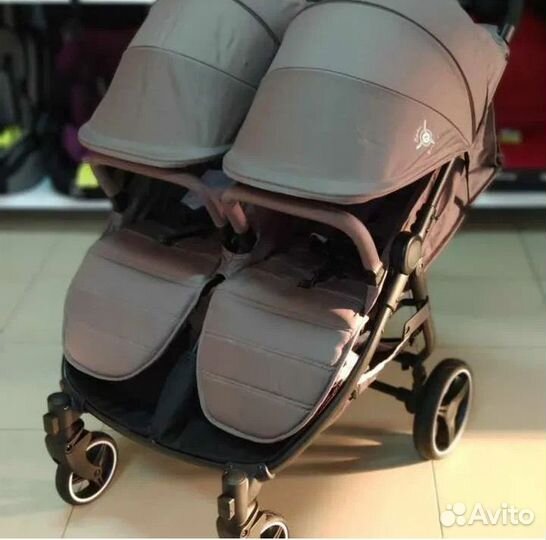 Коляска для двойни
