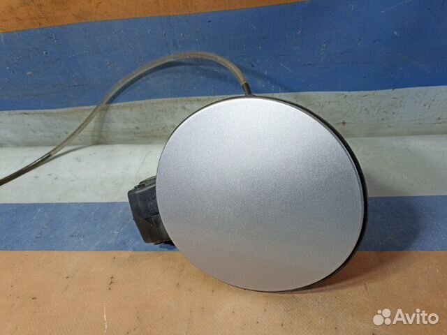 Лючок бензобака с крышкой Volkswagen Polo седан