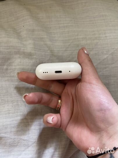 Оригинальный кейс от airpods pro