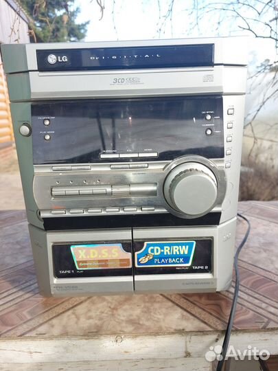 Музыкальный центр LG без колонок. Рабочий