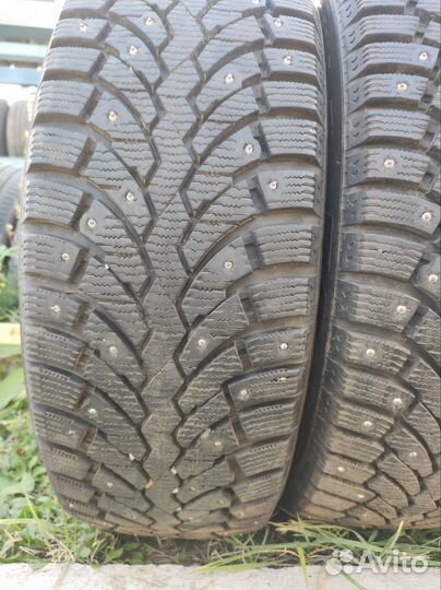 Formula Ice 215/55 R17 98T