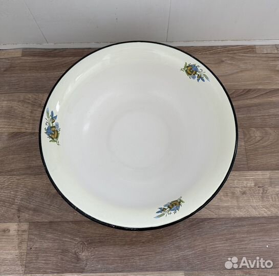 Тазик эмалированный СССР