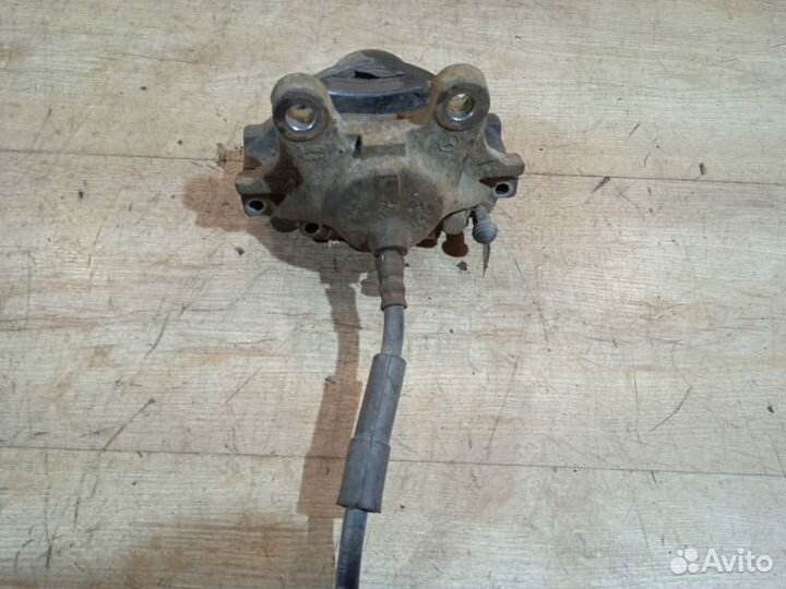 Суппорт задний правый Mercedes-Benz S-Class W140