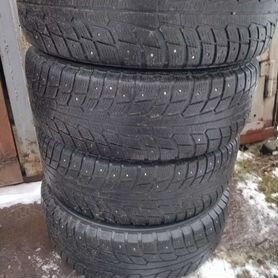 Michelin Latitude X-Ice North 215/60 R17