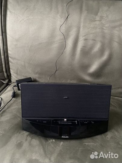 Докстанция Phillips (разъем lighting)