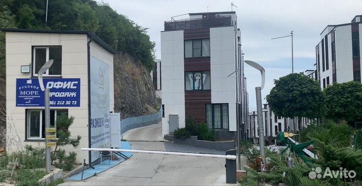 Разнорабочий с проживанием на побережье