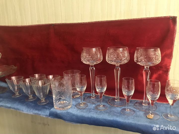 Фужеры и рюмка