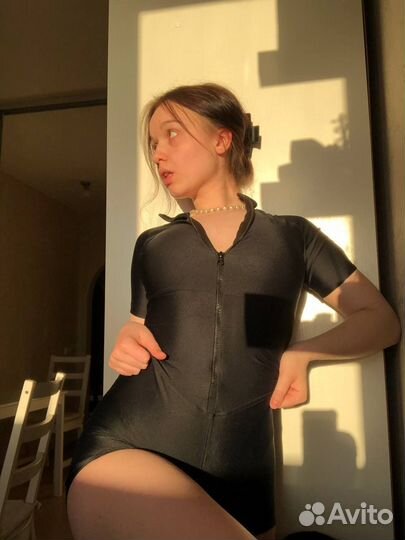 Спортивный комбинезон с шортами