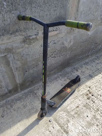 Трюковой самокат teach team duker202 чёрно-зеленый