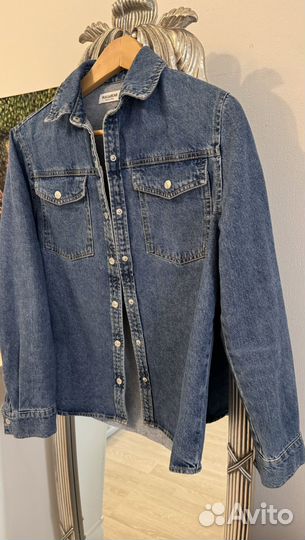 Джинсовая рубашка pull bear
