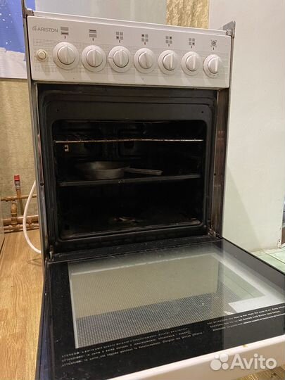 Газовая плита ariston