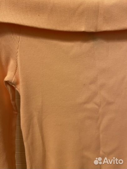 Водолазка с открытыми плечами