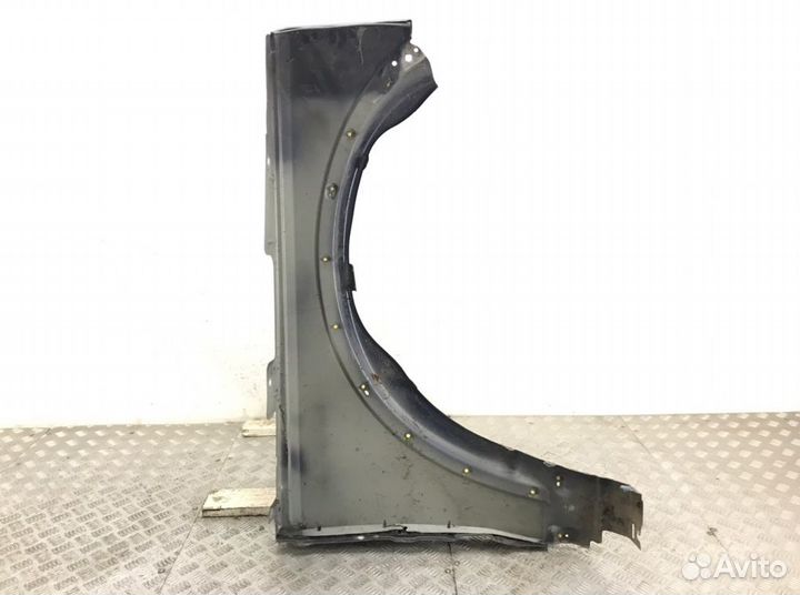 Крыло переднее левое Land Rover Discovery 3 2.7 TD