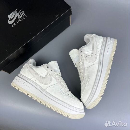 Nike Air Force 1 Lux White