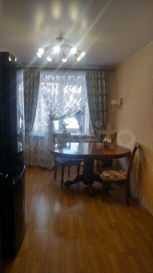 3-к. квартира, 57,4 м², 2/5 эт.