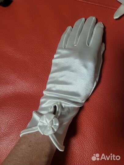 Перчатки белые свадебные