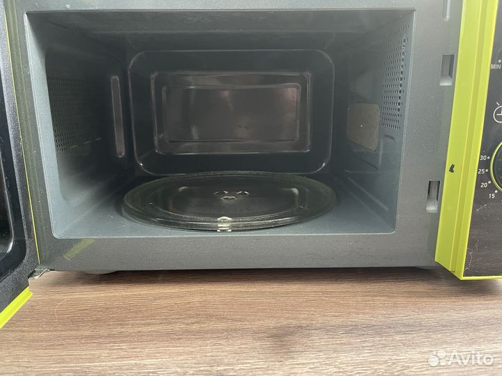 Микроволновая печь Oursson MM2005