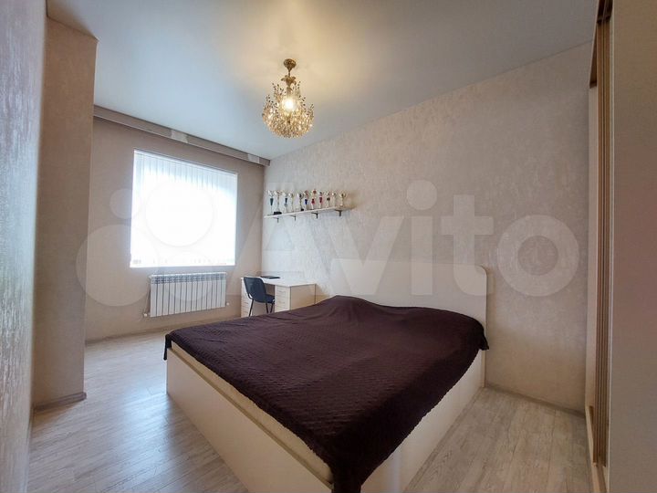 3-к. квартира, 90 м², 4/6 эт.