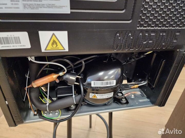 Новый минихолодильник маленький