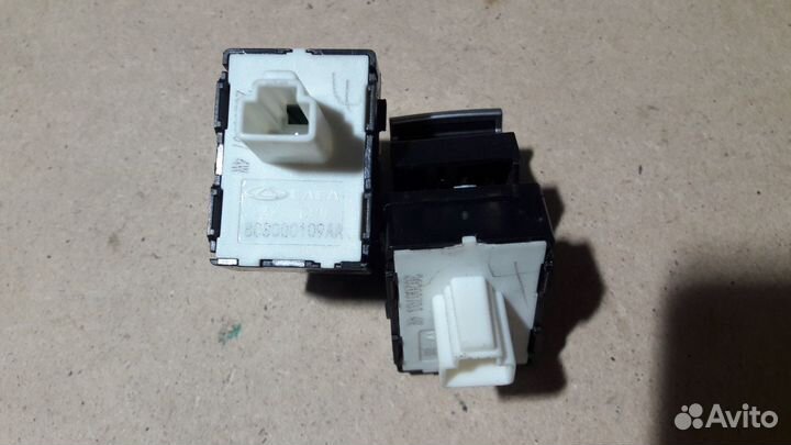 Chery Tiggo 7 pro кнопка стеклоподъемника