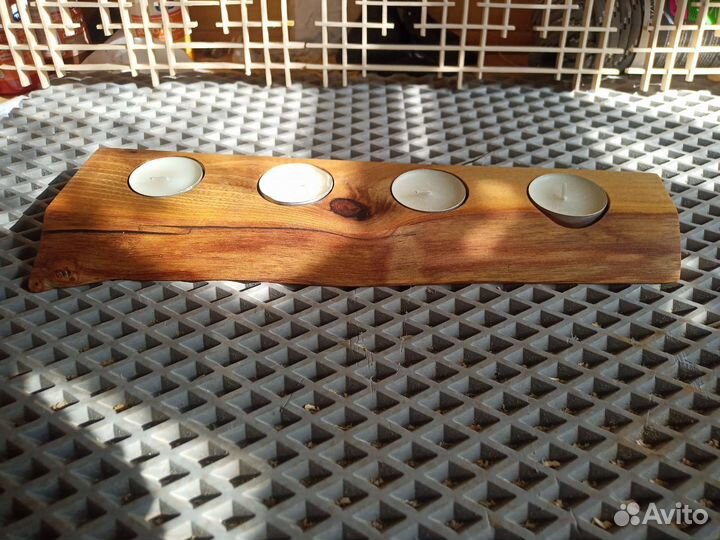 Подсвечник из дерева