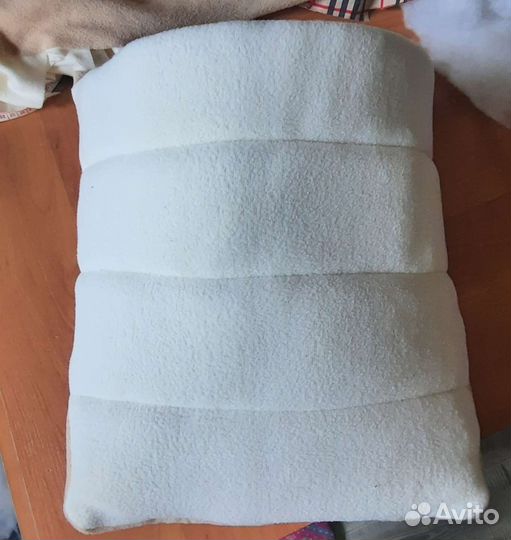 Лежанка, домик для кошки/собаки