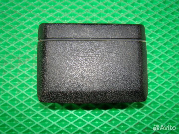 Пепельница задняя правая Mercedes w123 мерседес