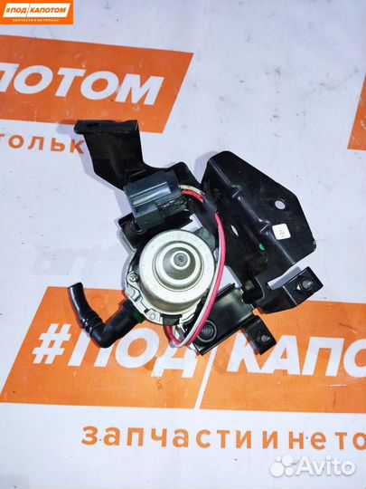 Вакуумный насос Volvo S40 2 рест. 2008 30793023