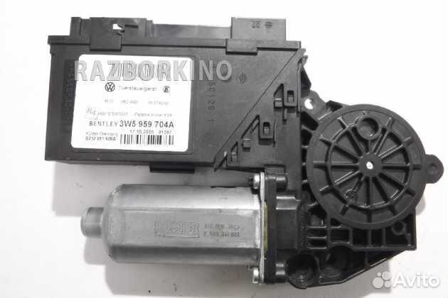 Моторчик заднего правого стеклоподъемника